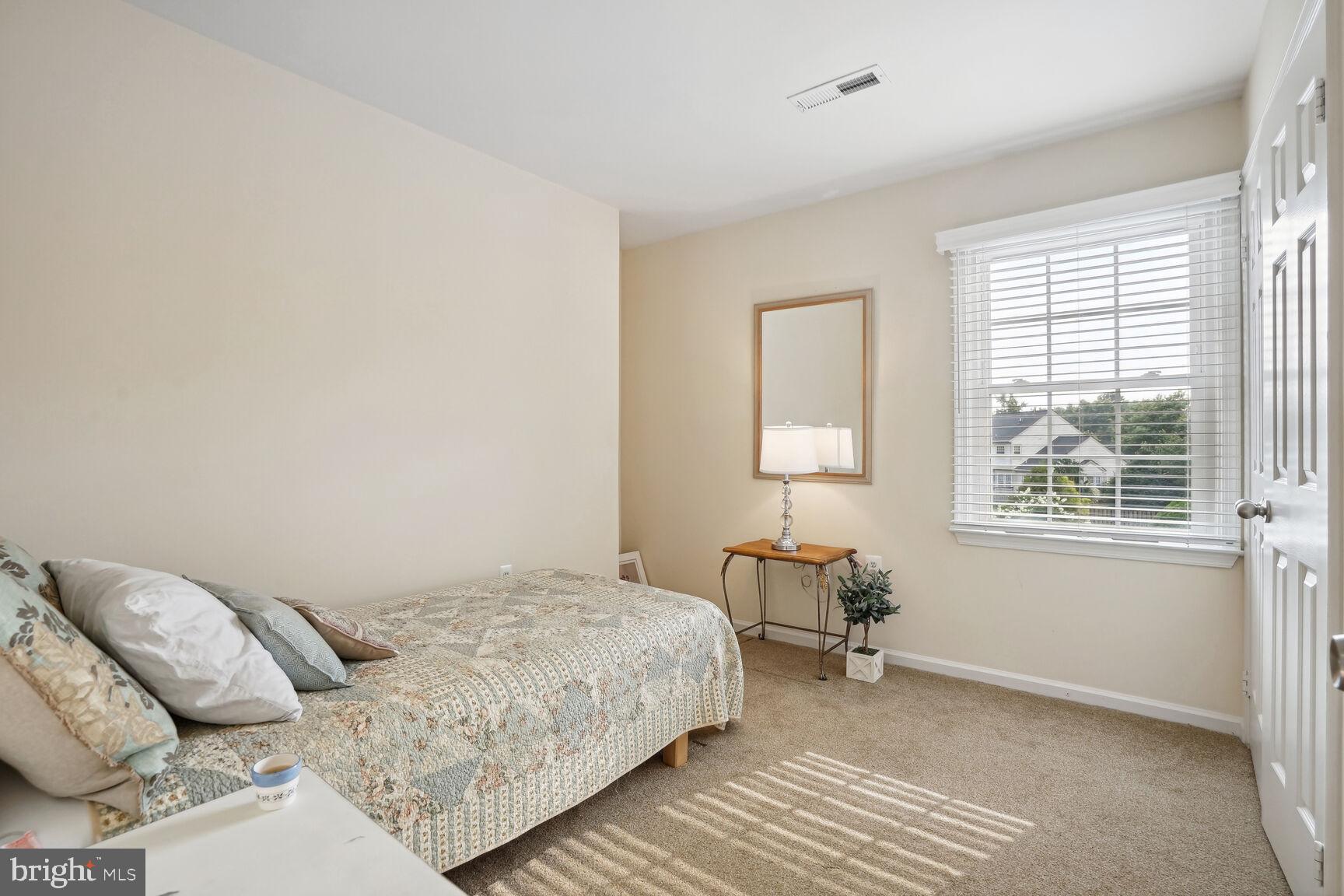 CHANTILLY HIGHLANDS - Residential