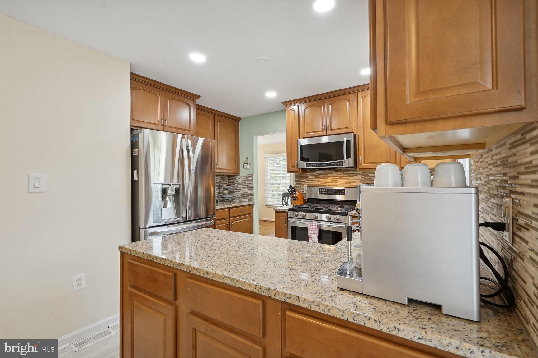 CHANTILLY HIGHLANDS - Residential