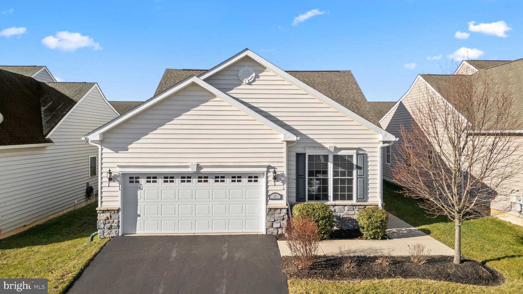 VILLAGE OF EASTRIDGE - Residential