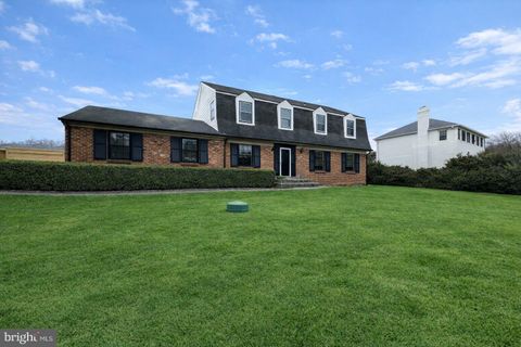 1002 KIMBERWICKE ROAD MCLEAN VA 22102