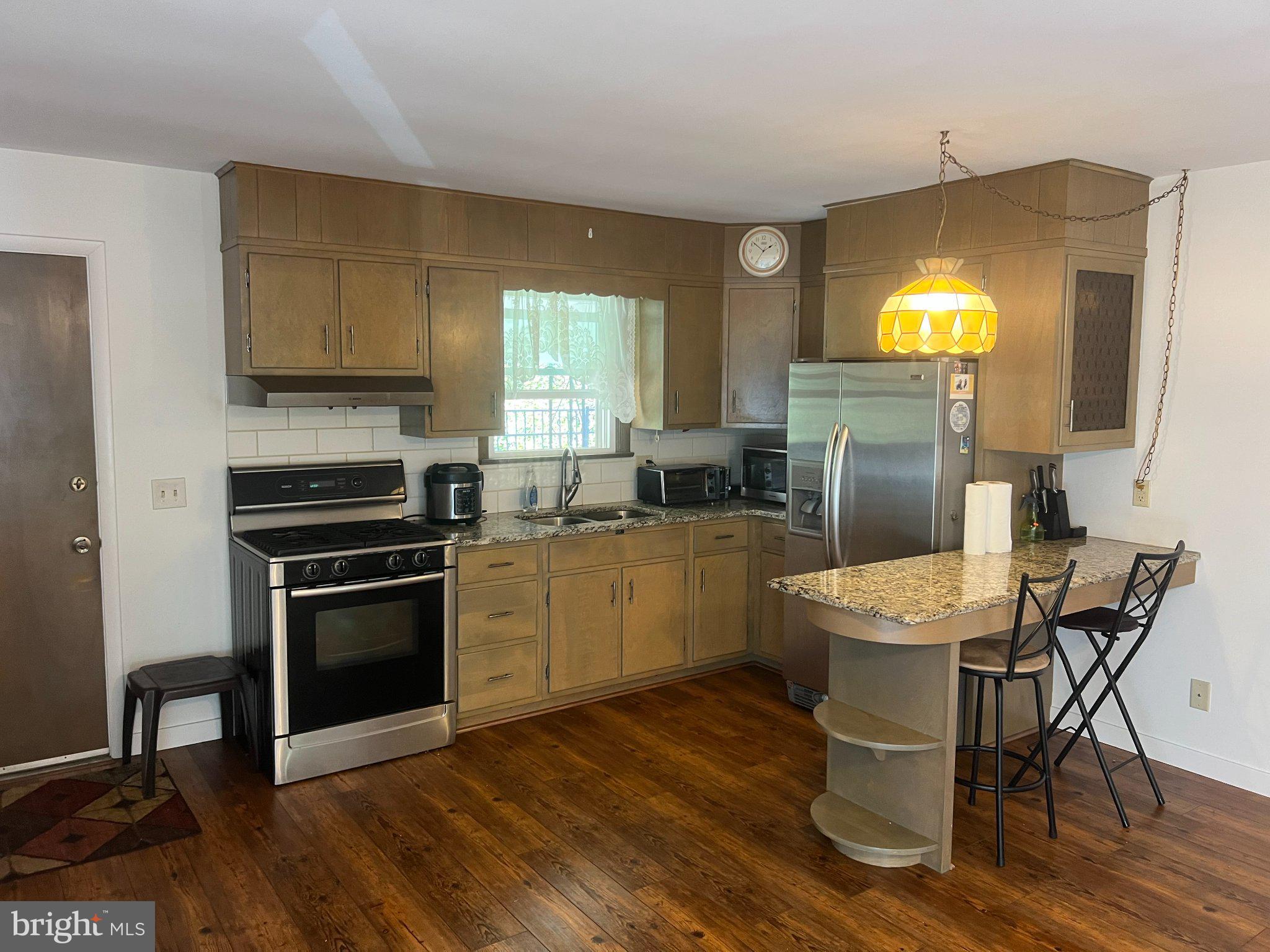410 FRIEDENSBURG ROAD