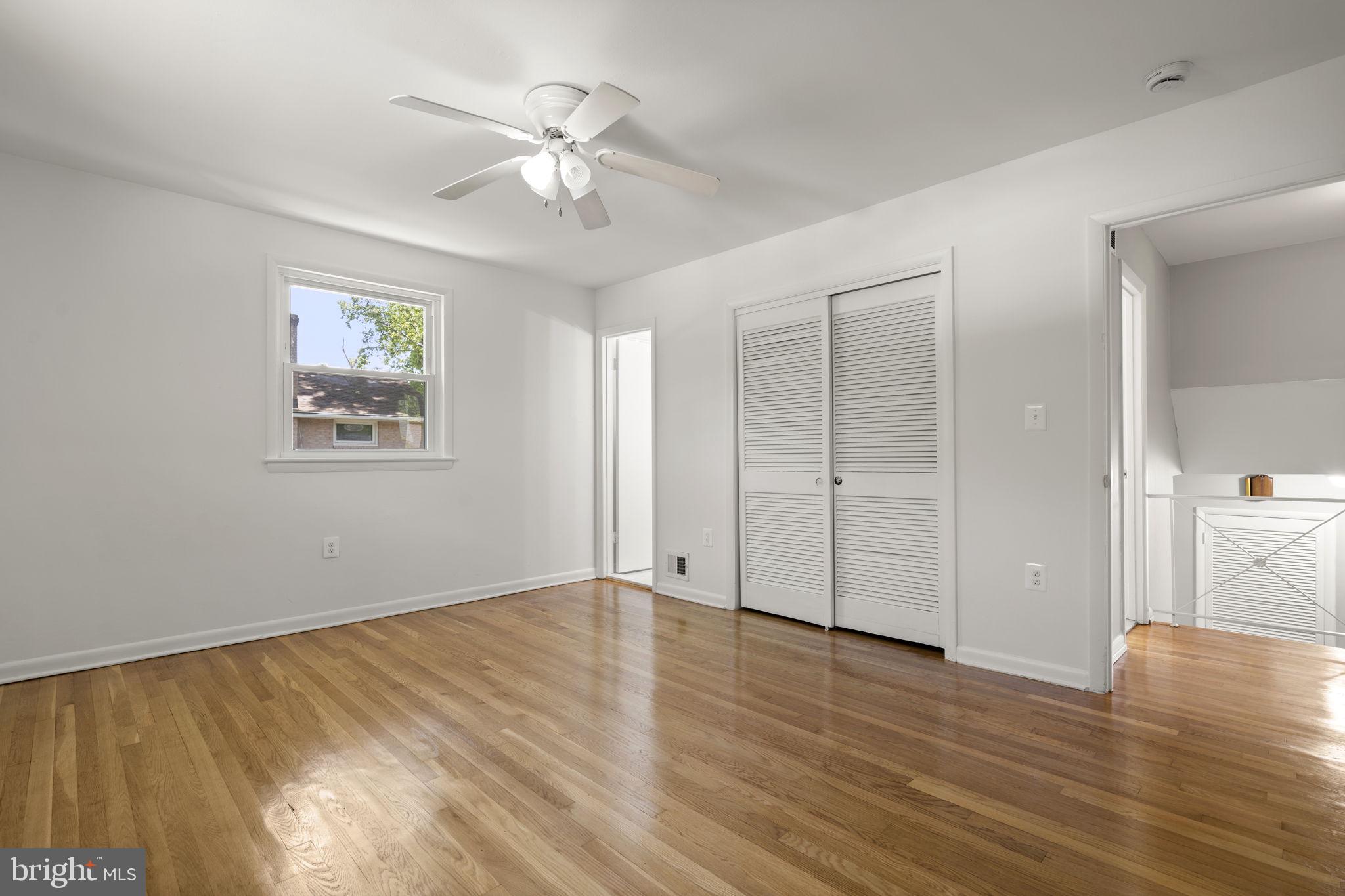 COLLEGE PARK WOODS - Residential