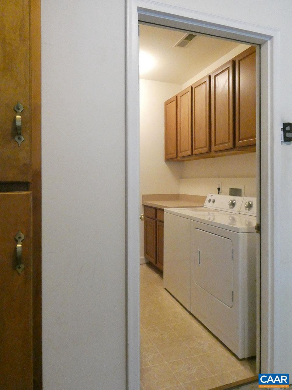 DUNLORA - Residential