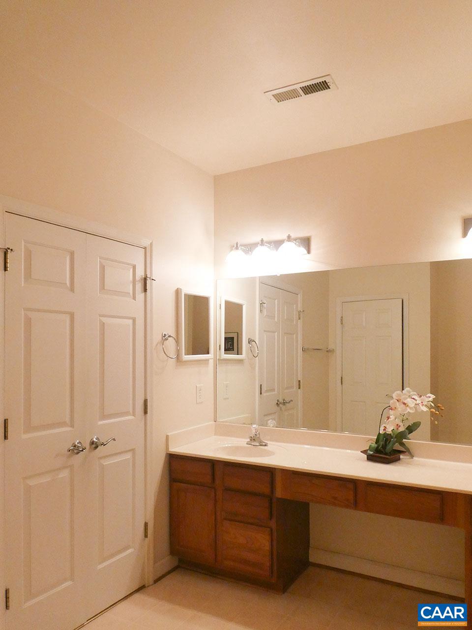 DUNLORA - Residential