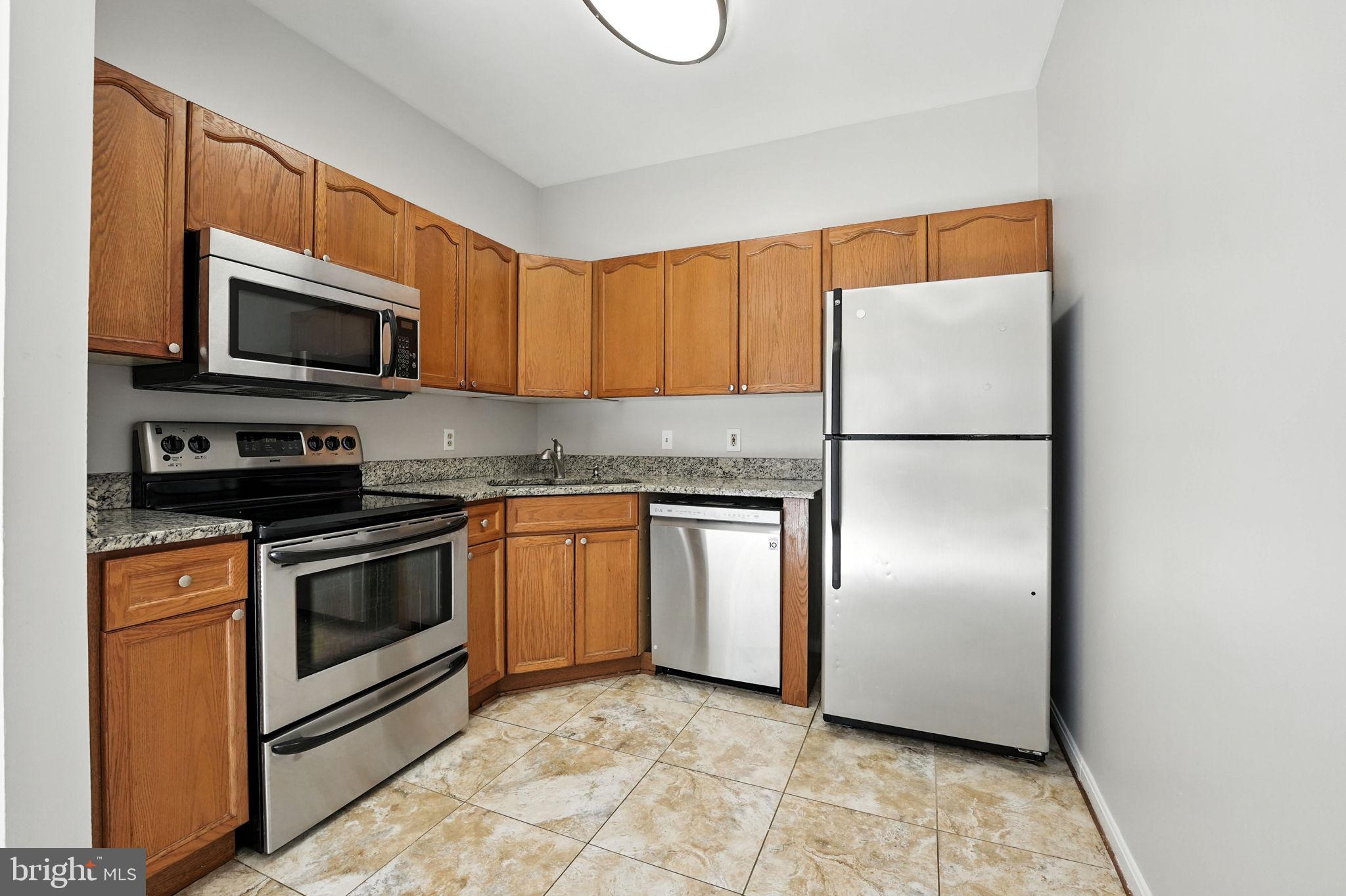 SOUTHLAKE AT MONTCLAIR - Residential