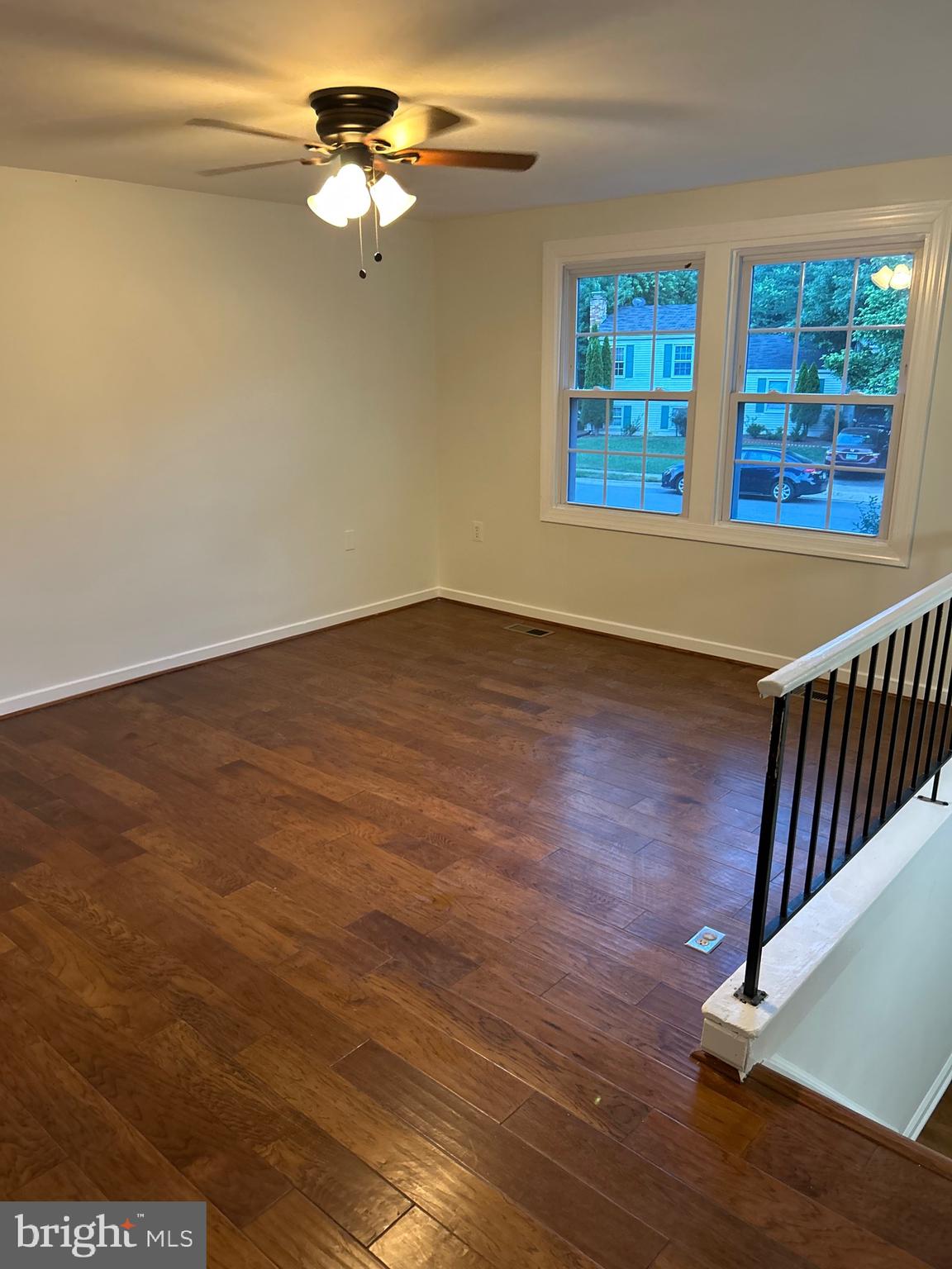 DULLES PARK - Residential