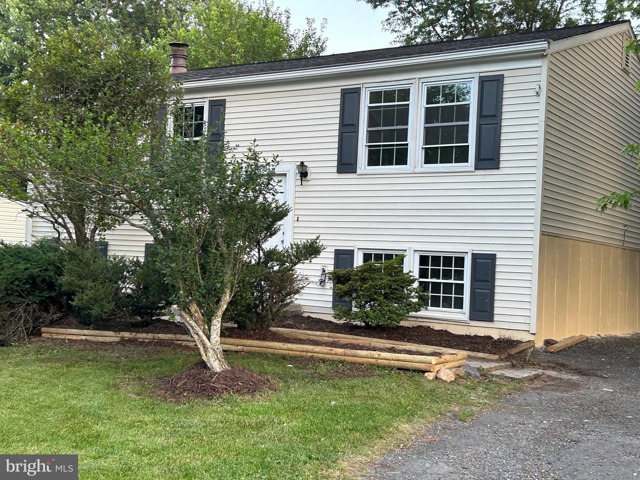 DULLES PARK - Residential