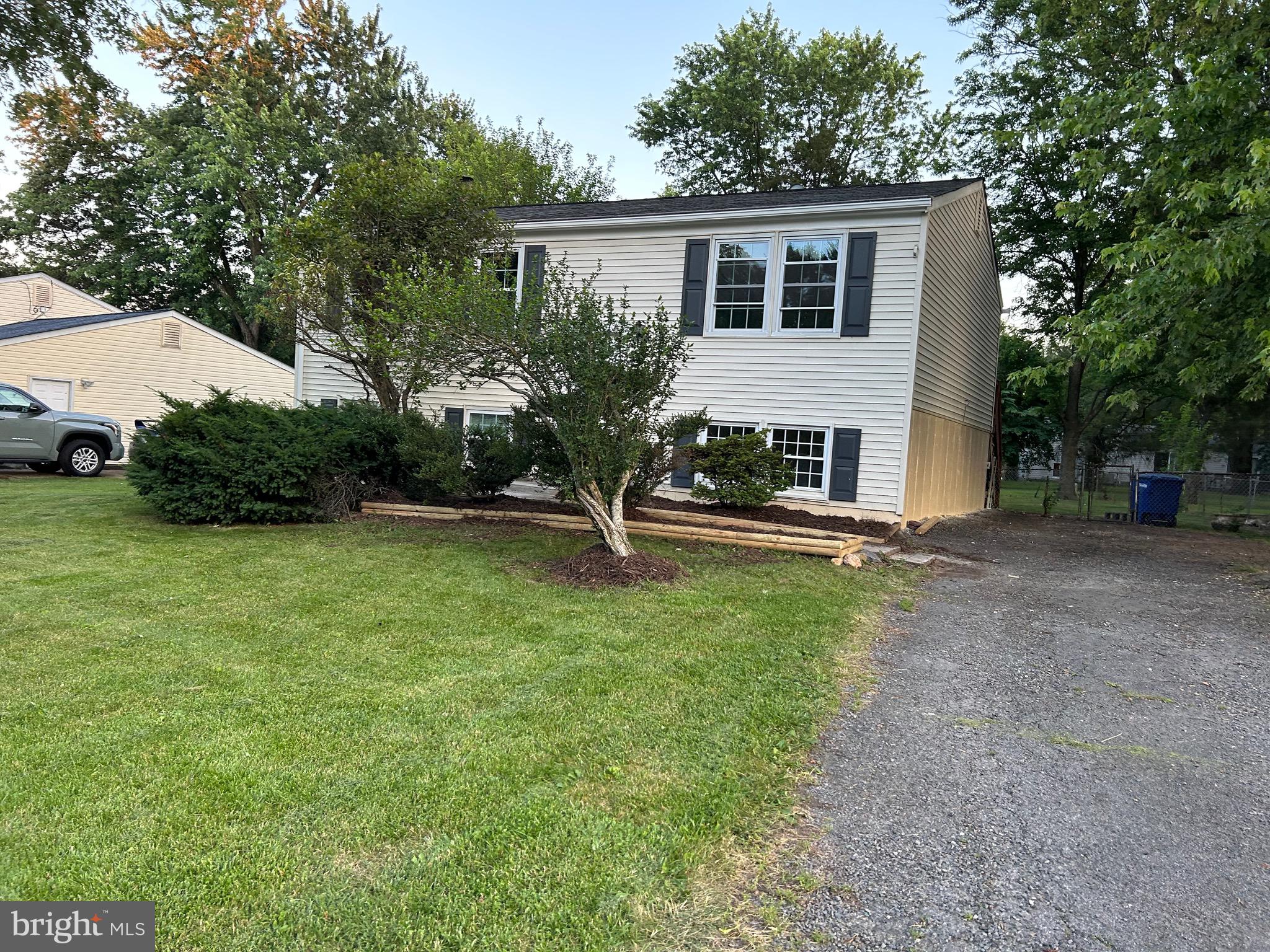 DULLES PARK - Residential