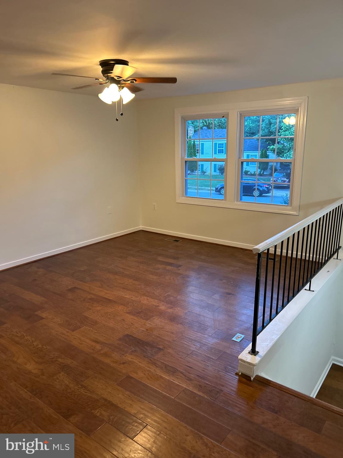 DULLES PARK - Residential