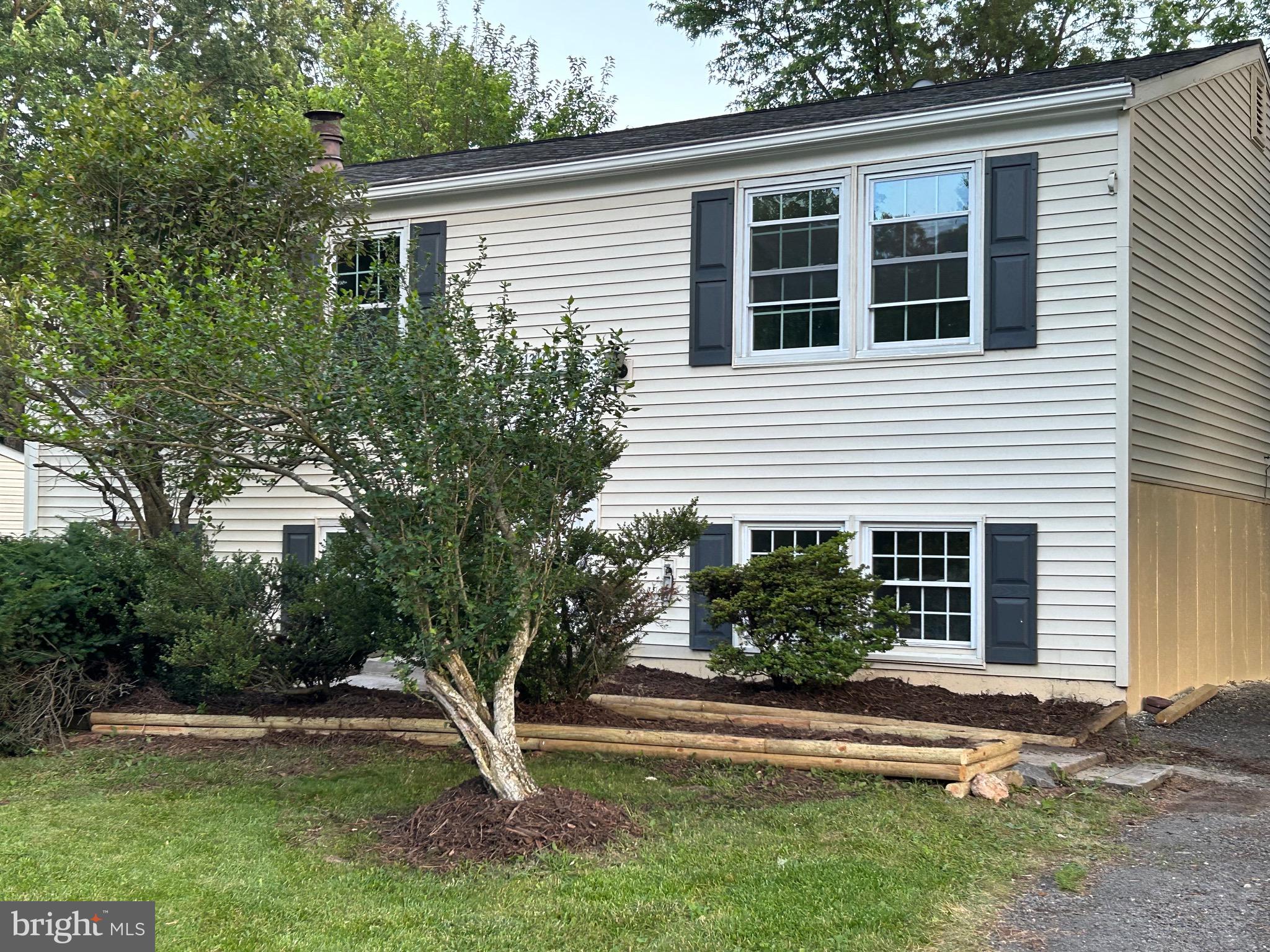 DULLES PARK - Residential