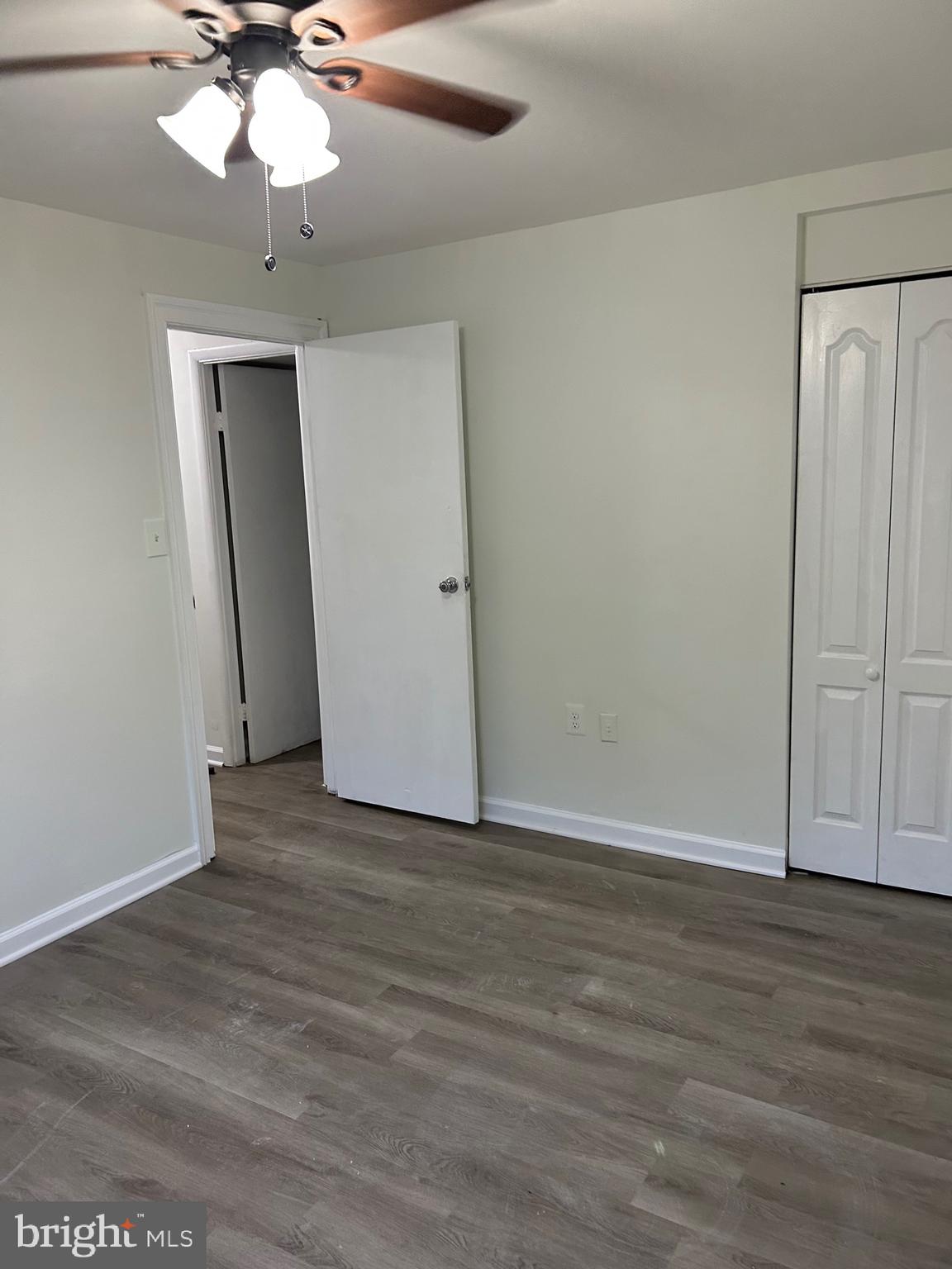 DULLES PARK - Residential