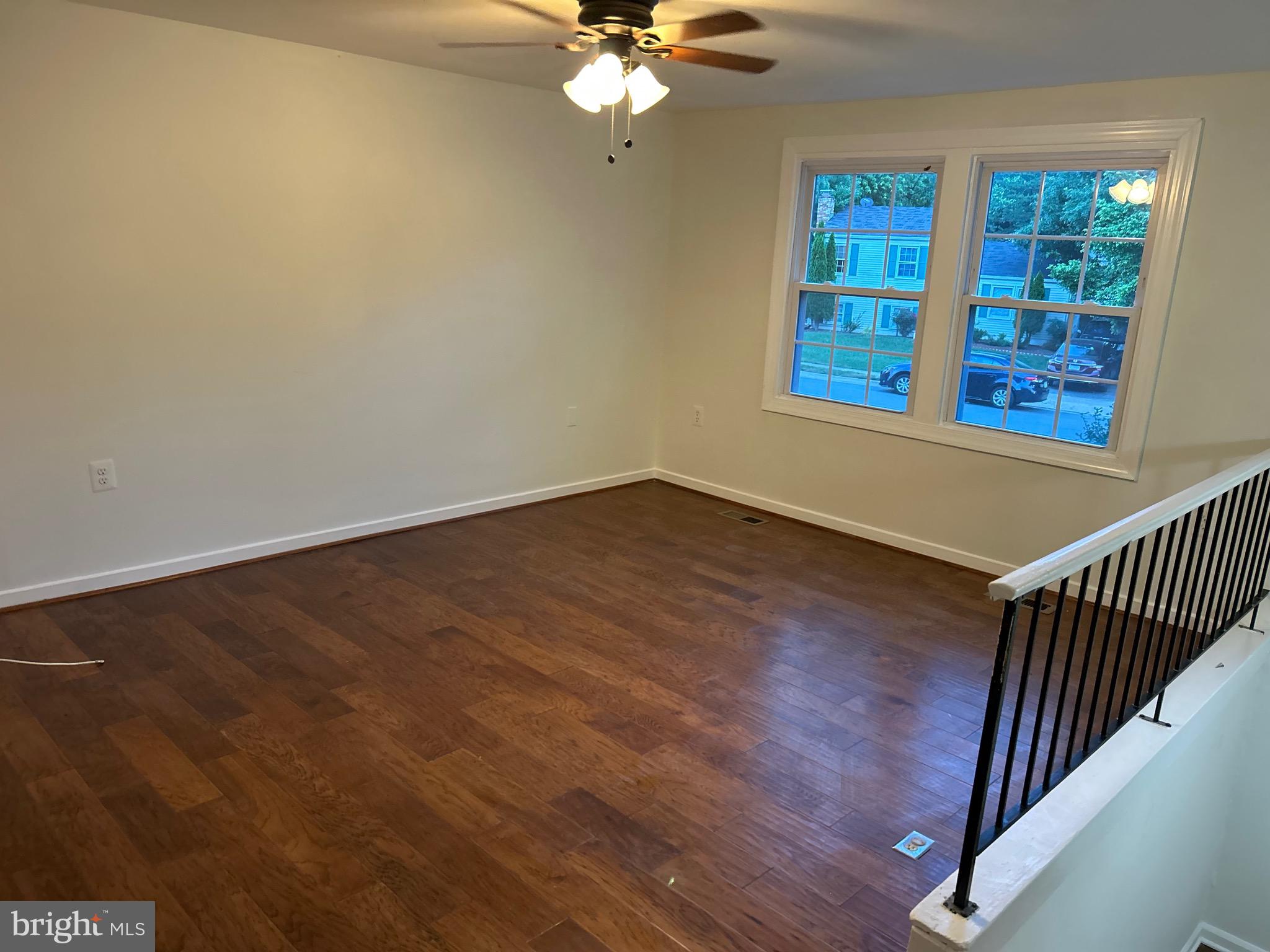 DULLES PARK - Residential