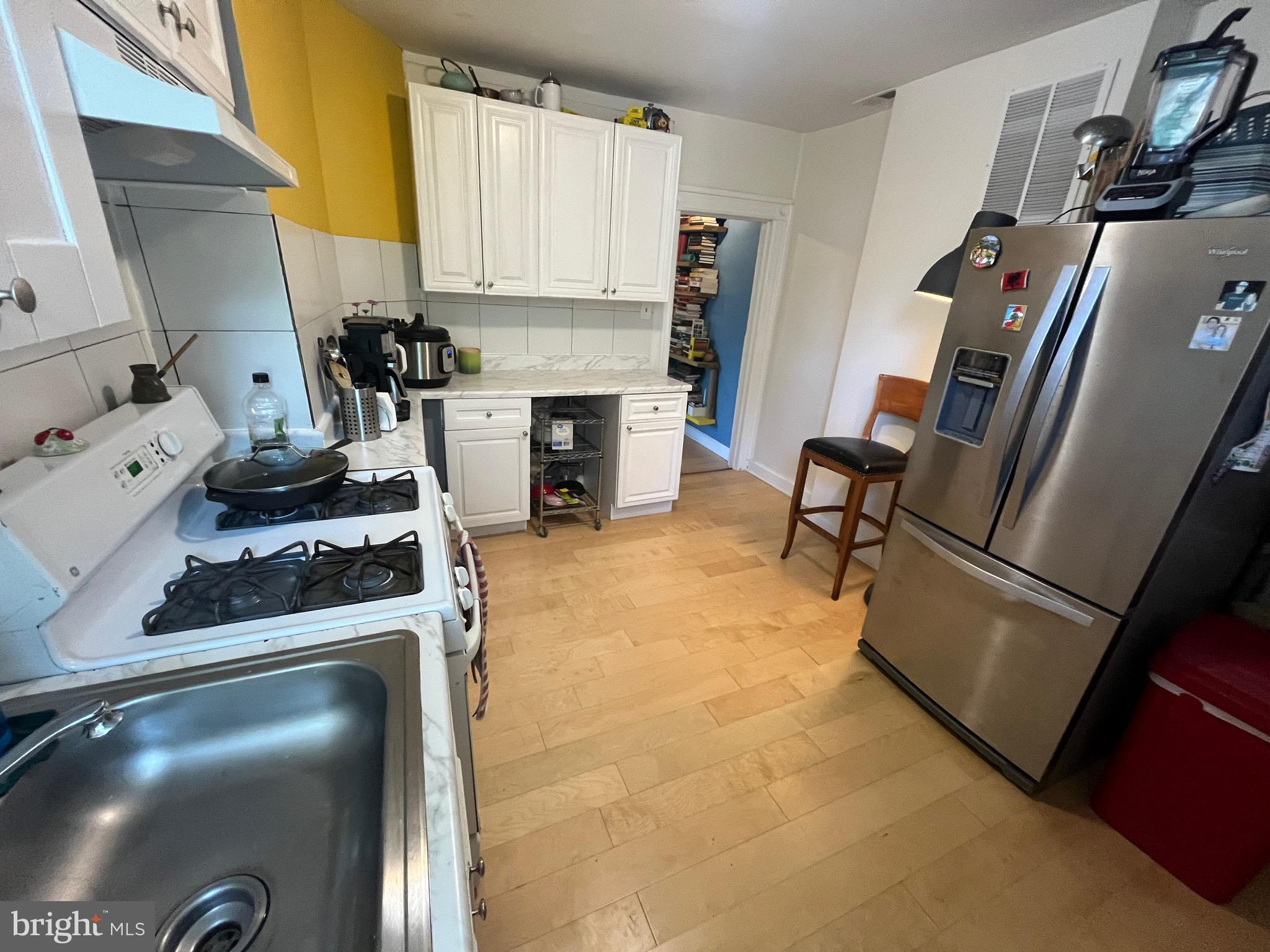 EAST BALTIMORE MIDWAY - Residential