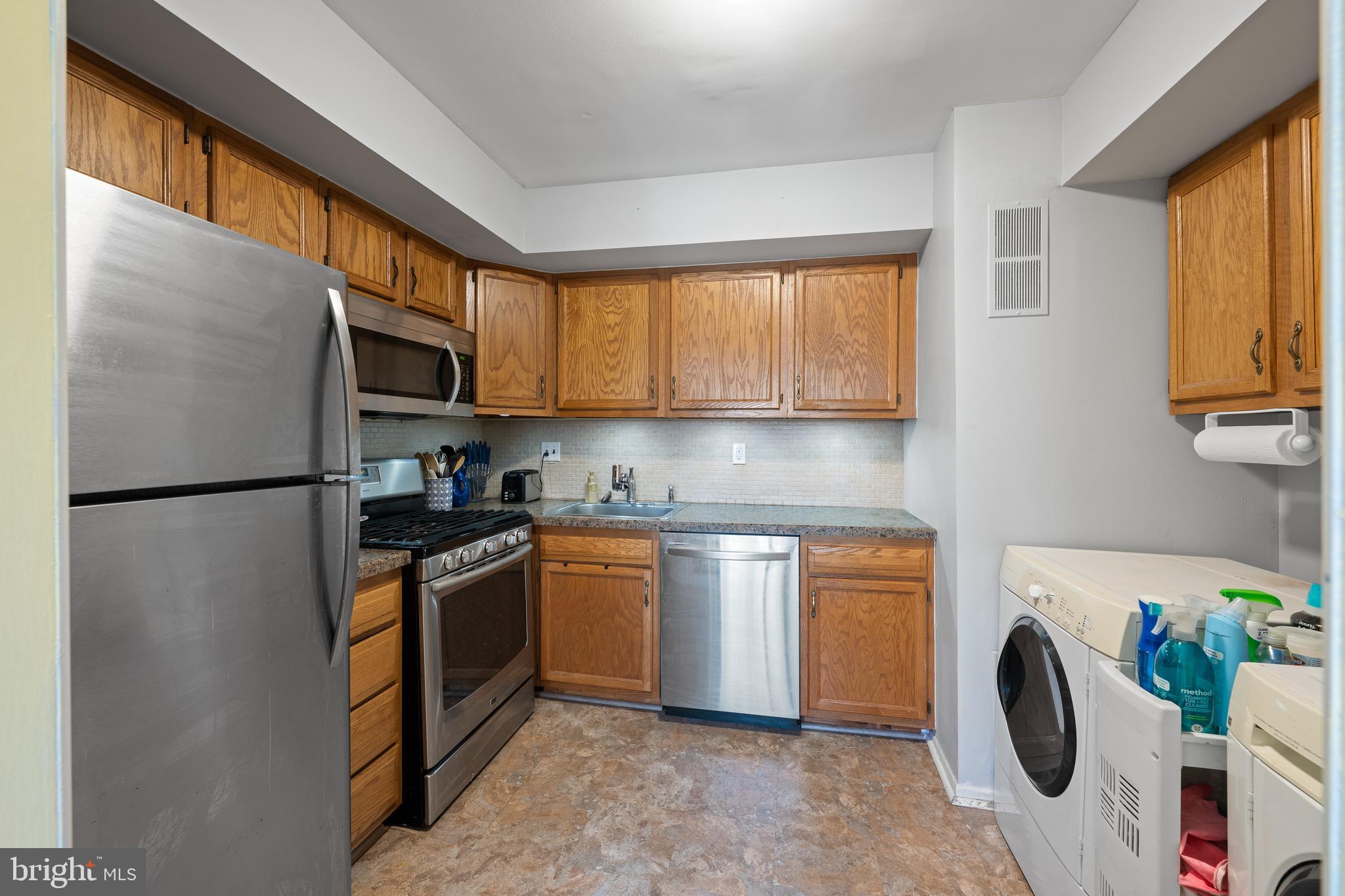 PAINTERS CROSSING - Residential