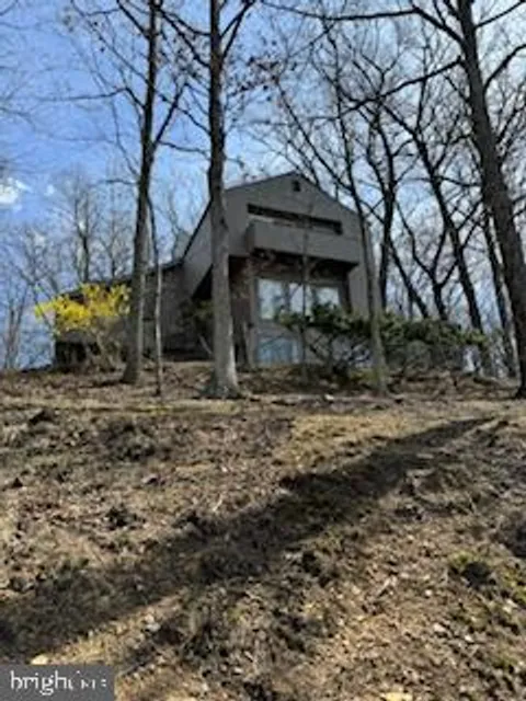 3 Lee Circle, Berkeley Springs, WV 25411 - MLS#: WVMO2005770