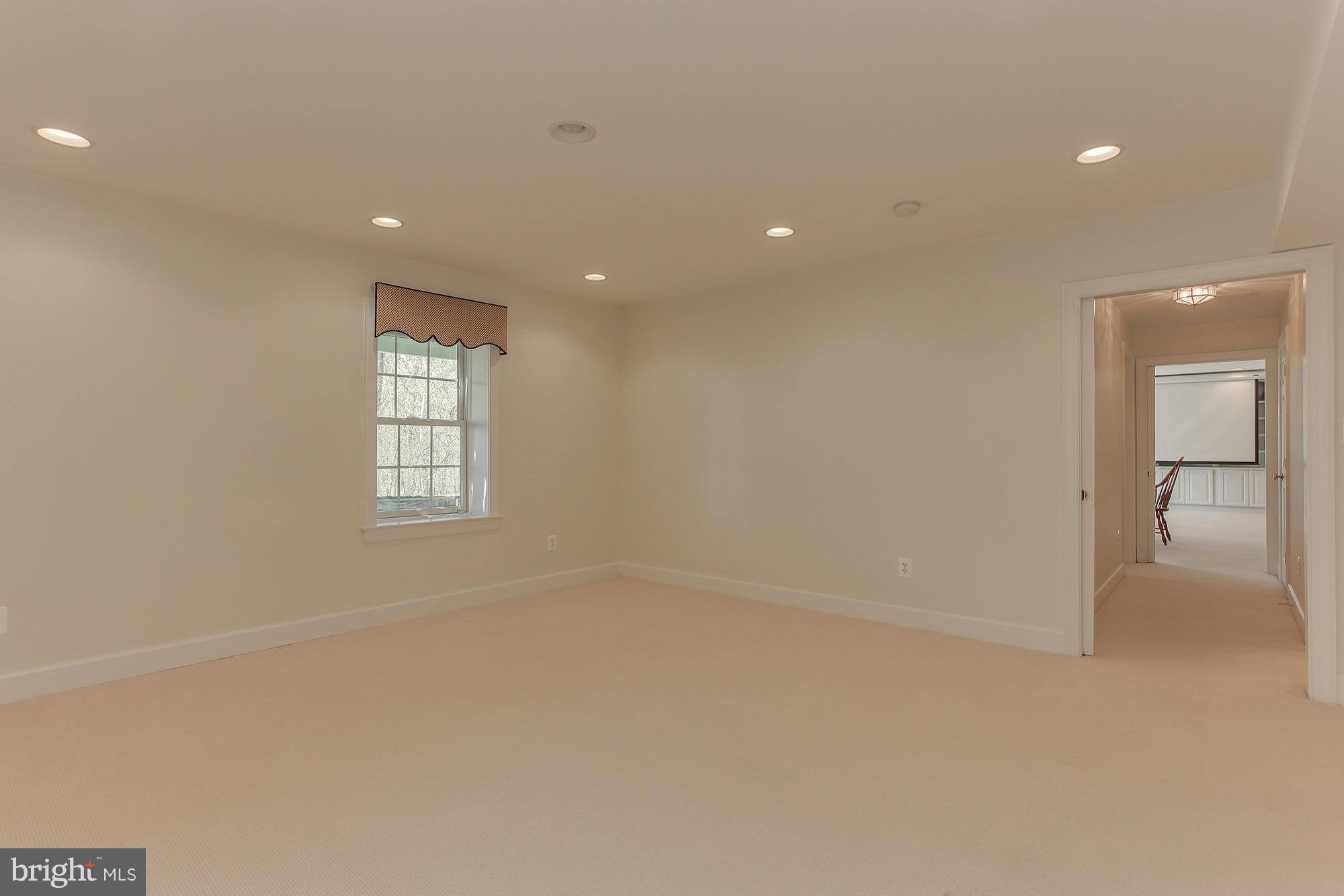 MUSTANG CROSSING - Residential