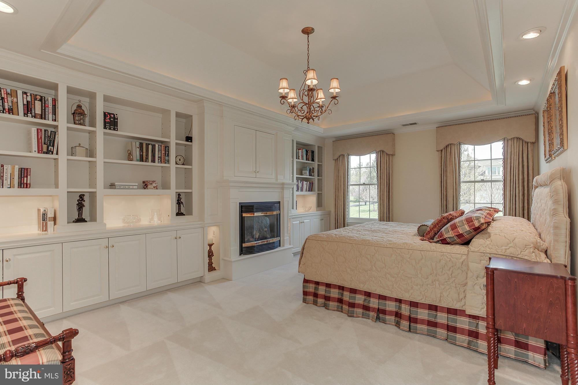 MUSTANG CROSSING - Residential