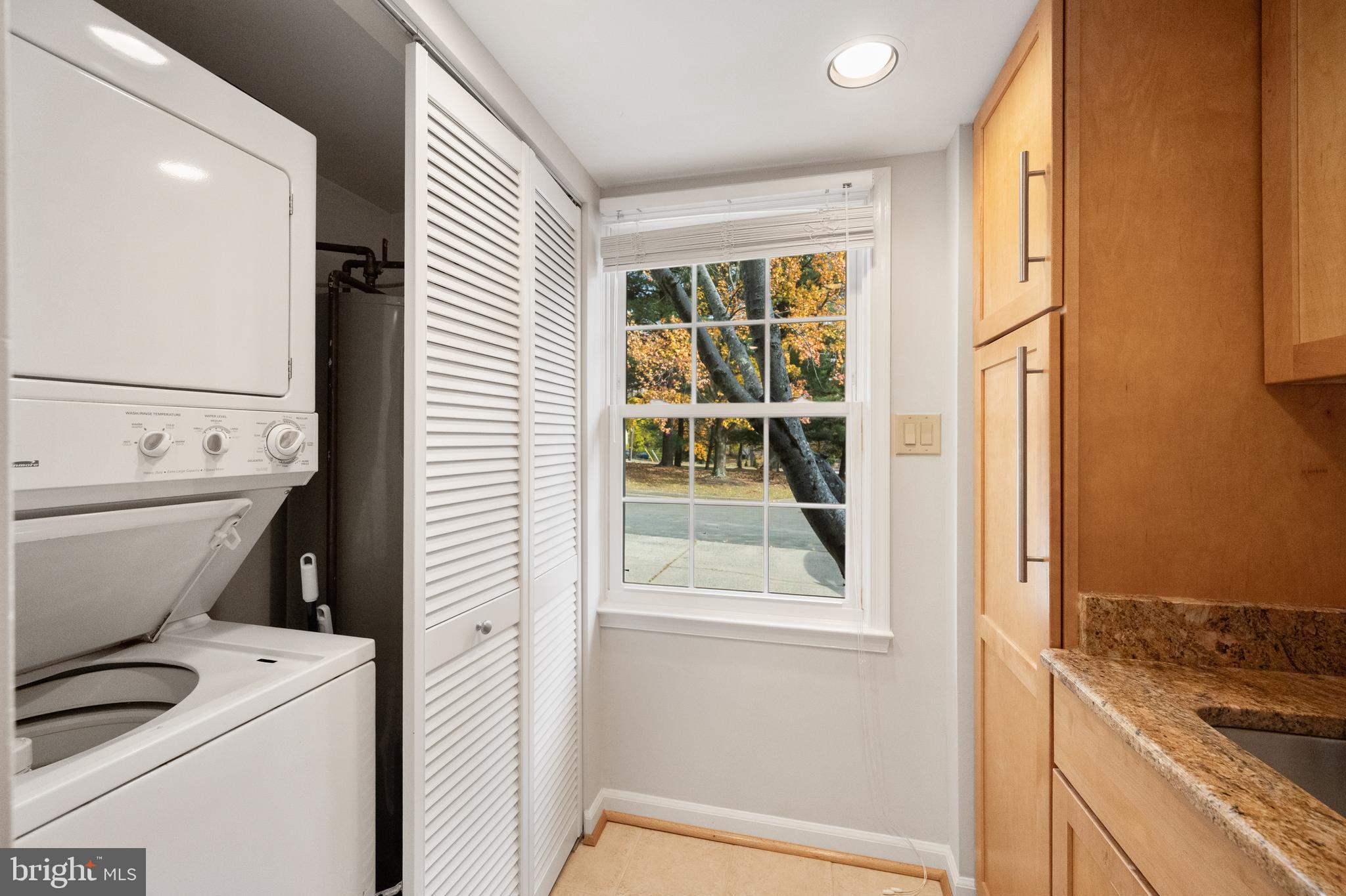 TOWNES OF MOOREFIELD - Residential