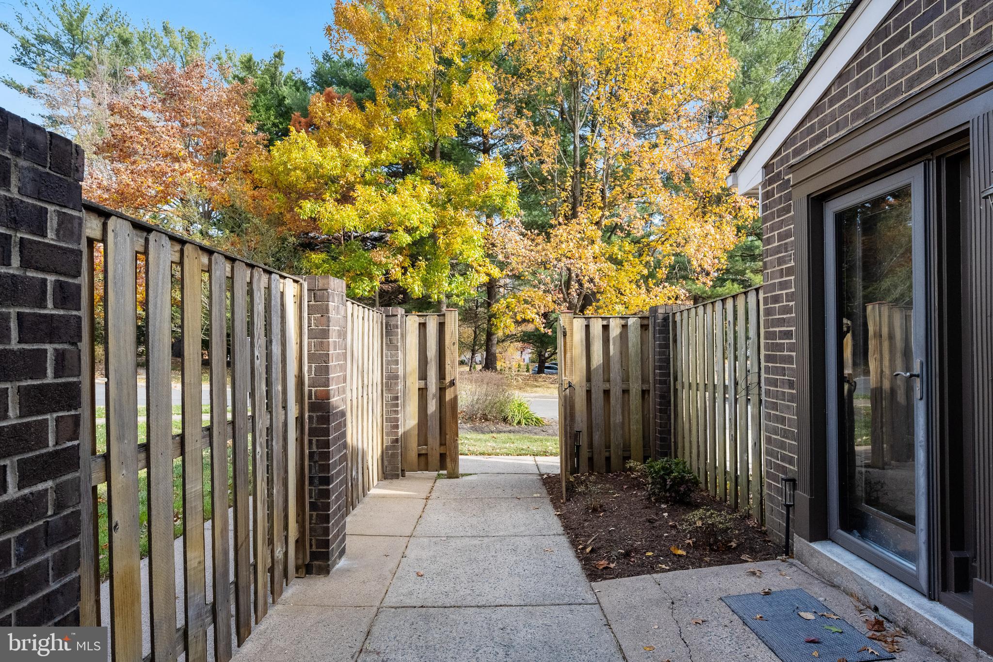 TOWNES OF MOOREFIELD - Residential