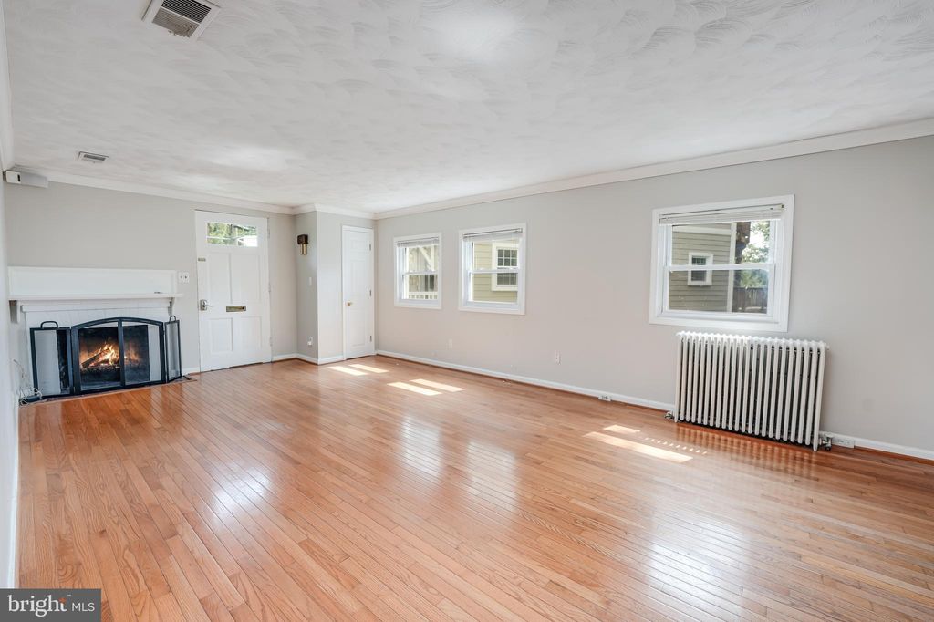 Photo of 3325 20th Road N, ARLINGTON, VA 22207 (MLS # VAAR2063922)