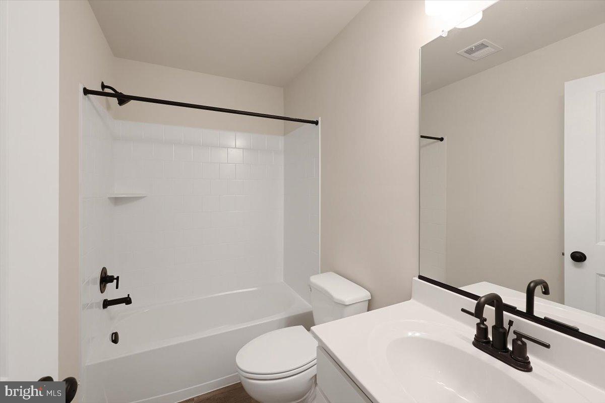 DILLON FARM - Residential