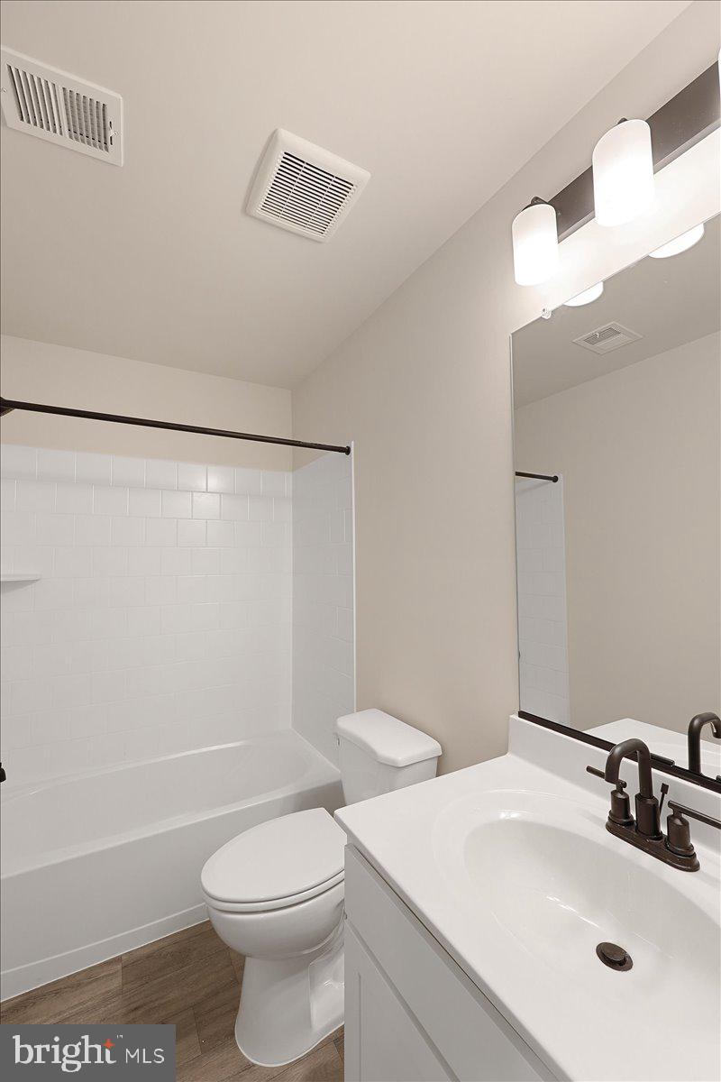 DILLON FARM - Residential