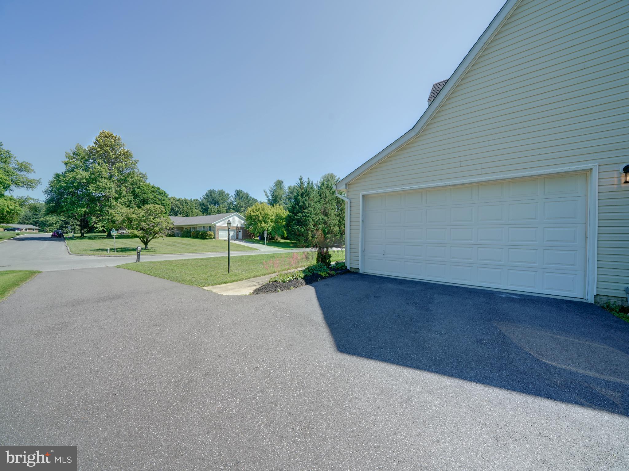 7998 MARTOWN ROAD