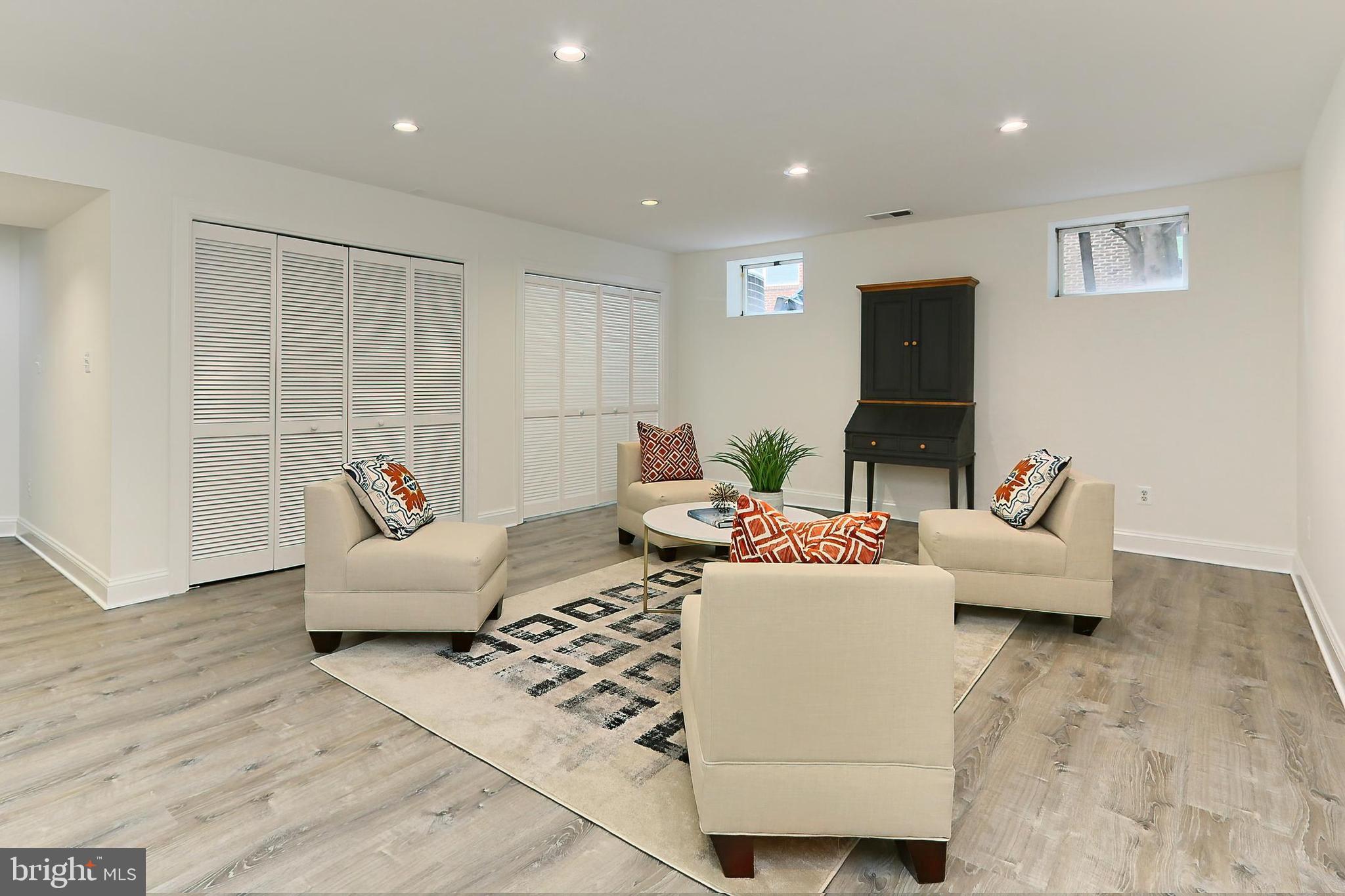 FRANKLIN PARK - Residential