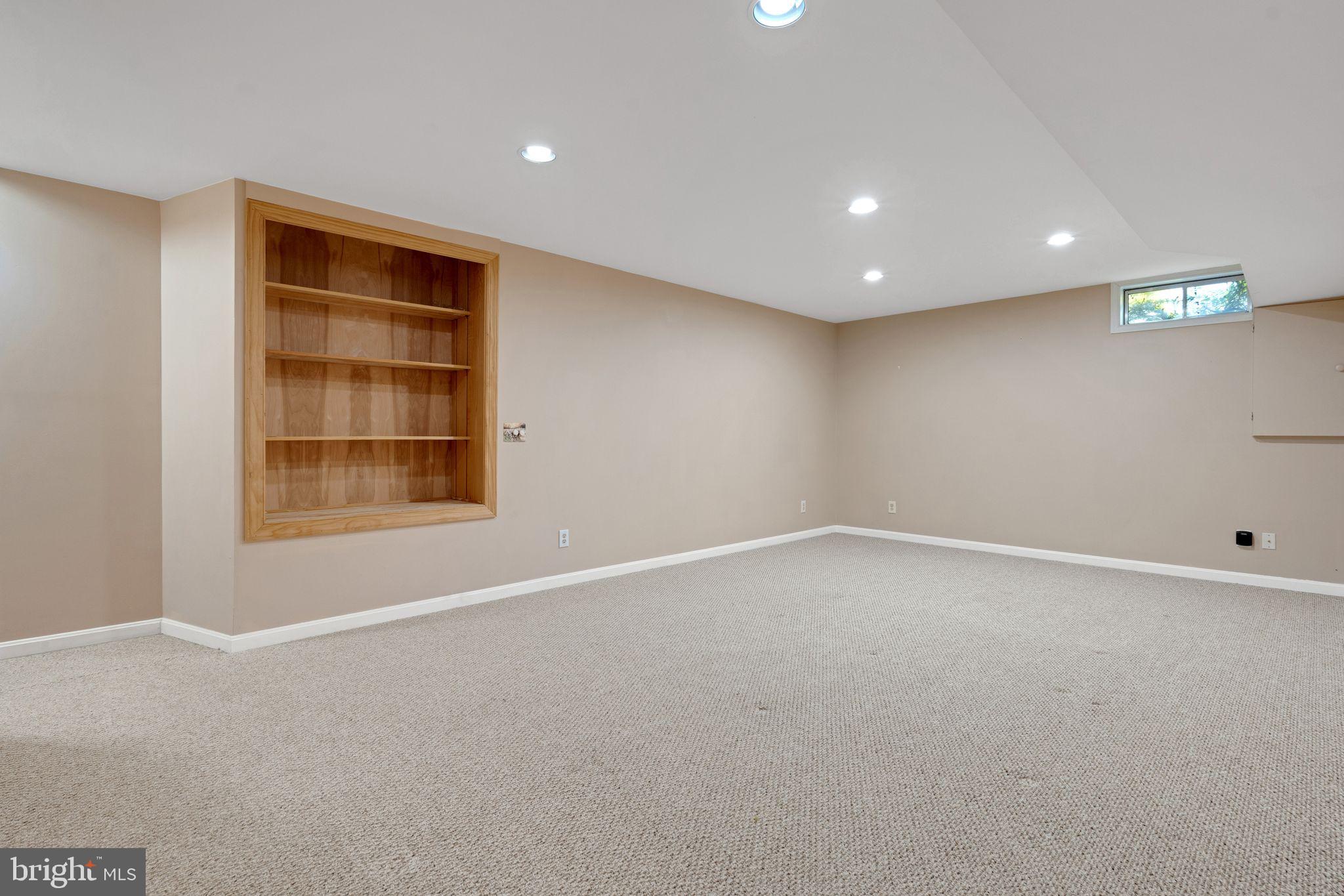 WELLINGTON - Residential