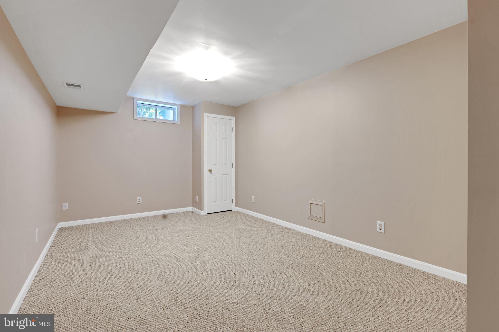 WELLINGTON - Residential