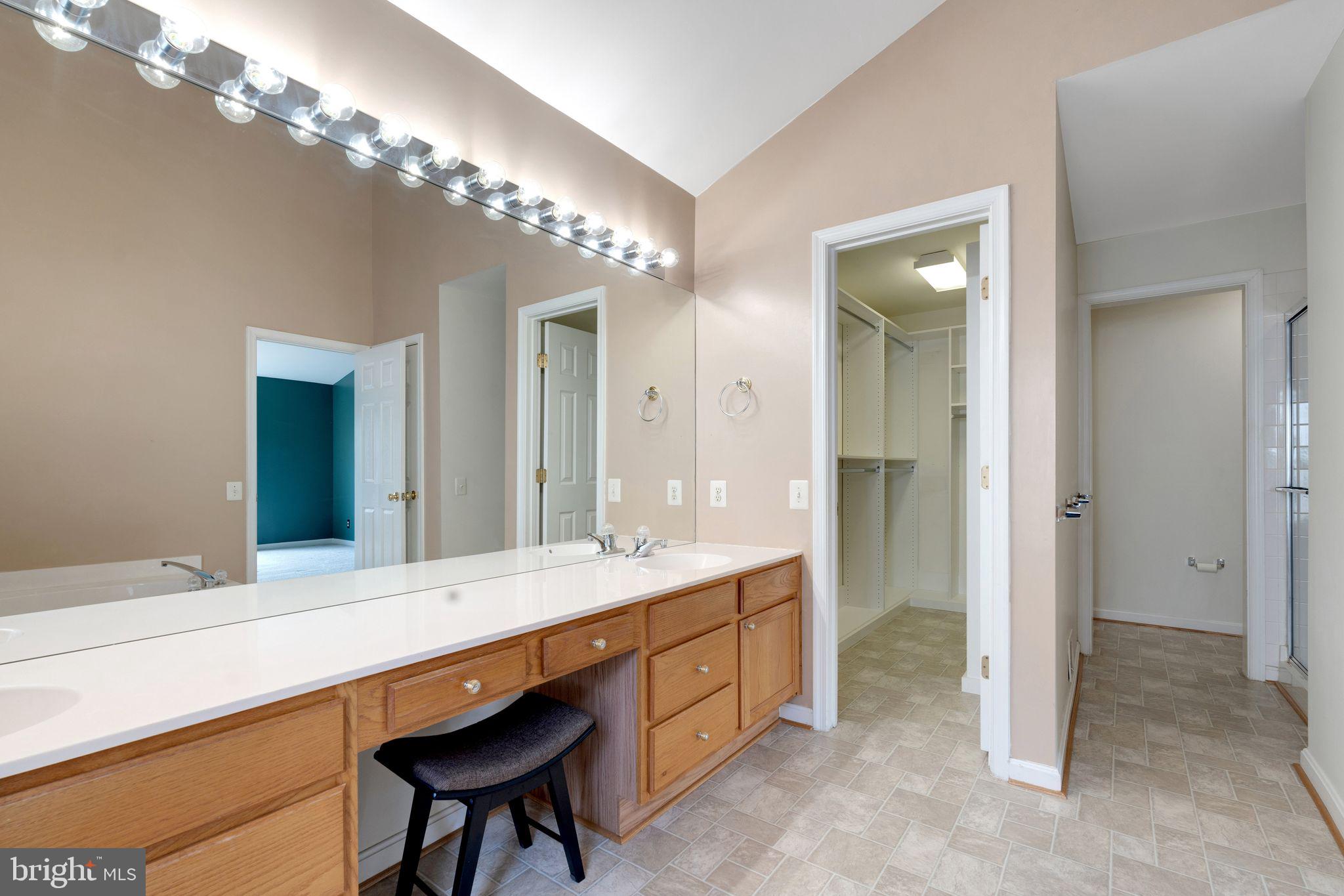 WELLINGTON - Residential