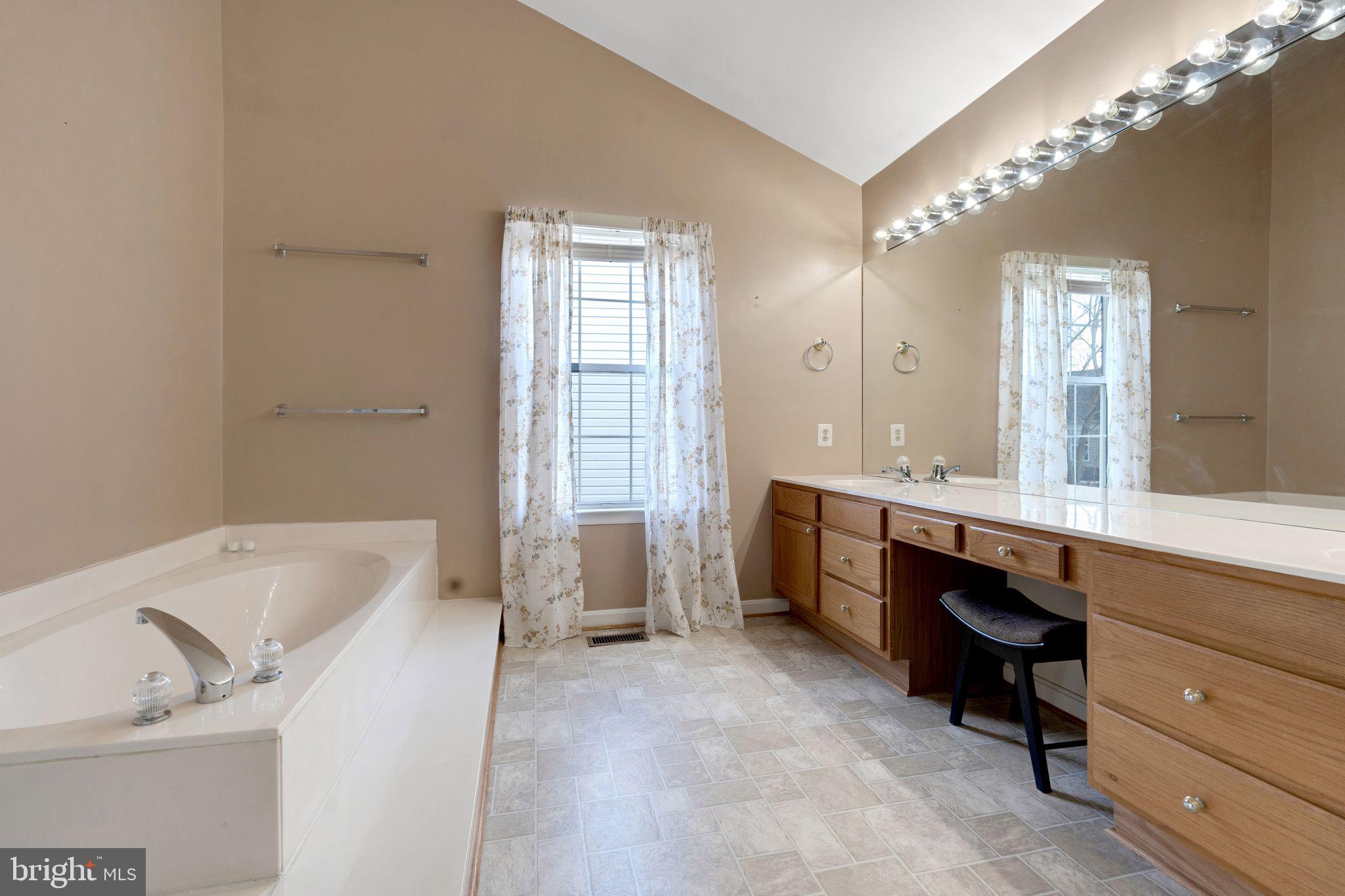 WELLINGTON - Residential