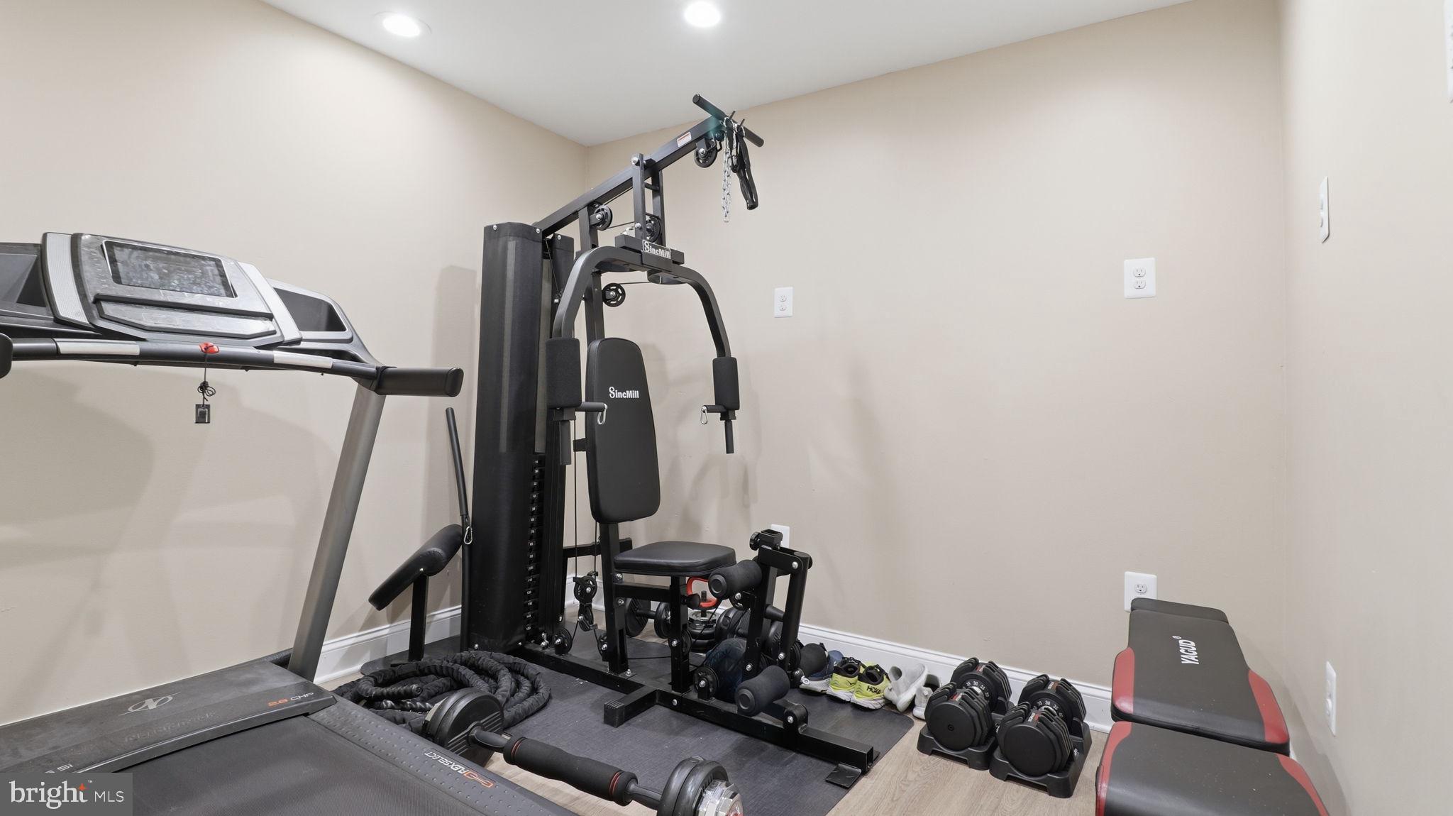 MAPLE FOREST - Residential