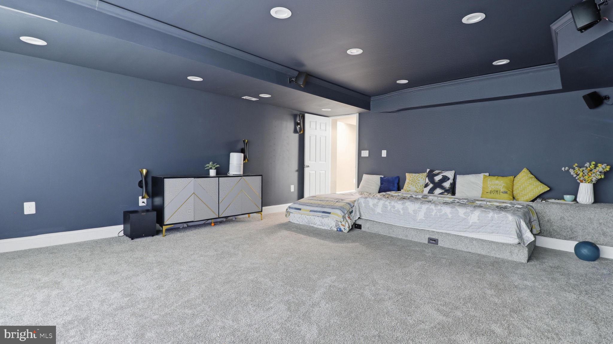 MAPLE FOREST - Residential