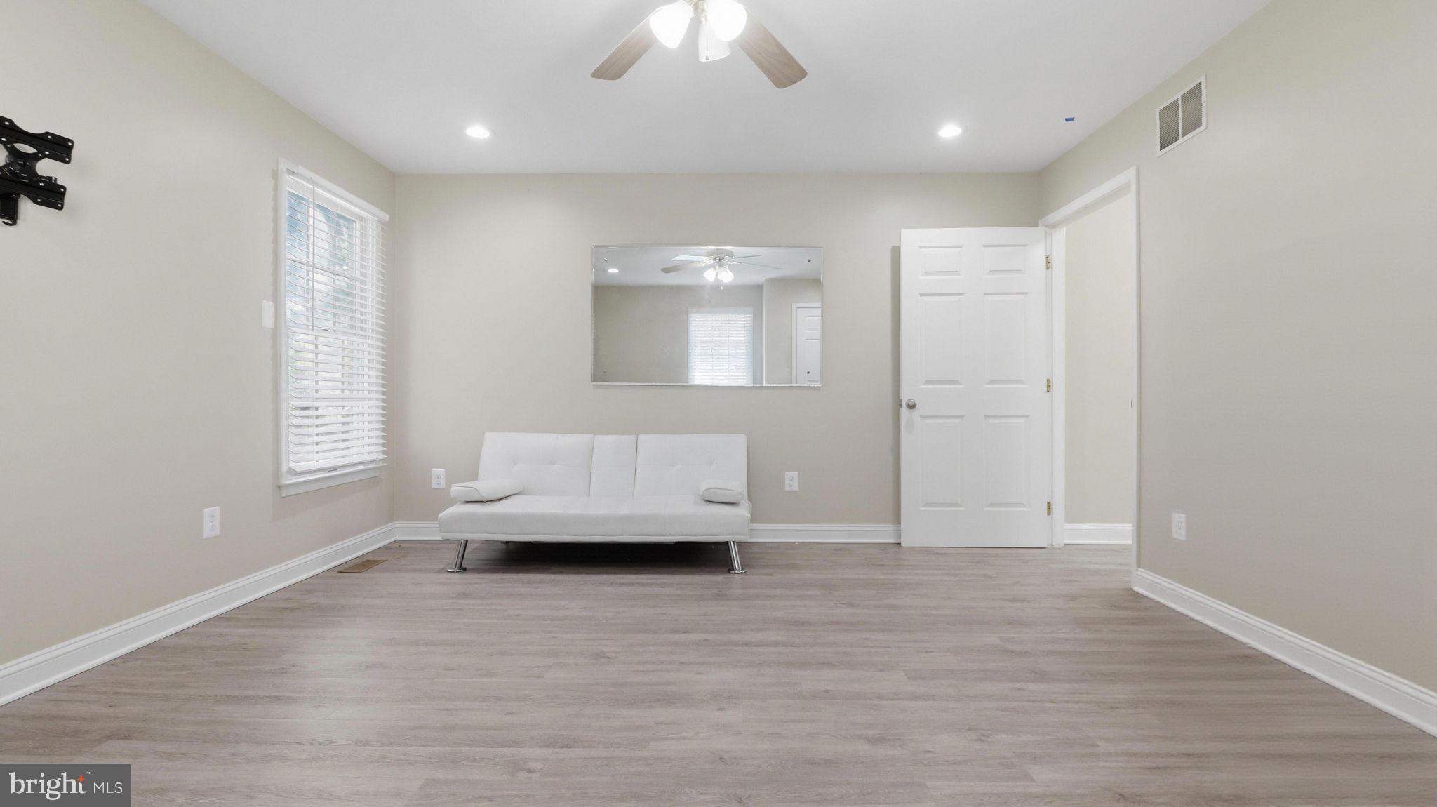 MAPLE FOREST - Residential