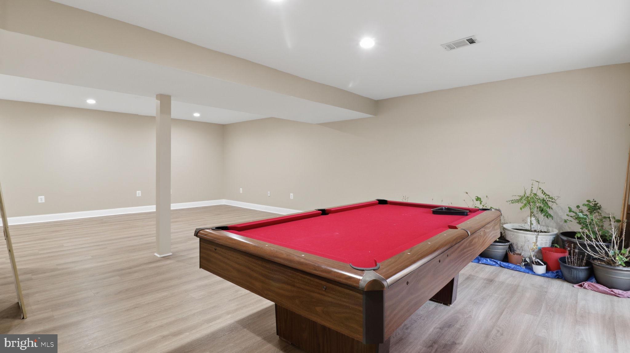 MAPLE FOREST - Residential