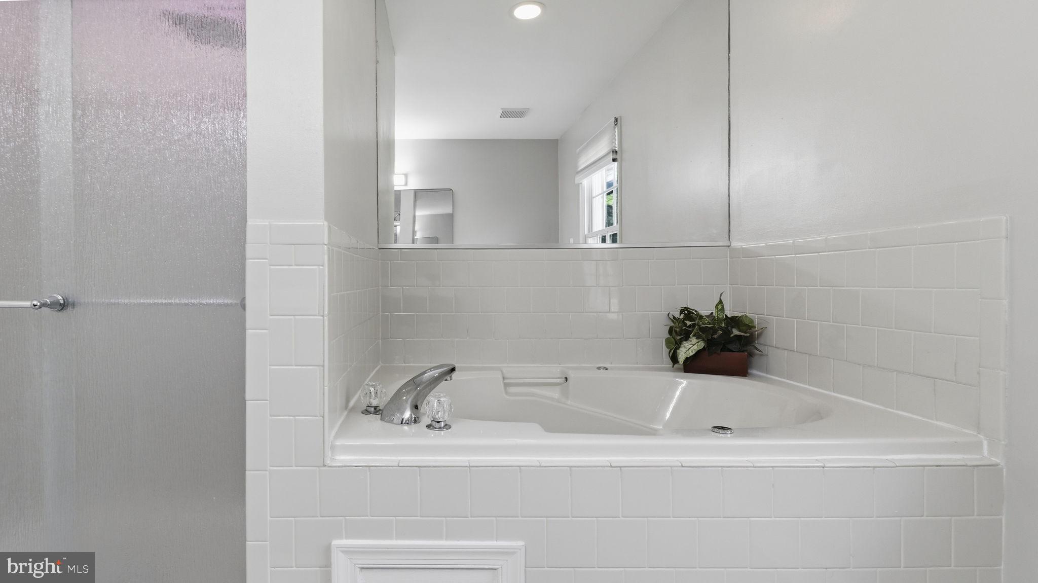 MAPLE FOREST - Residential