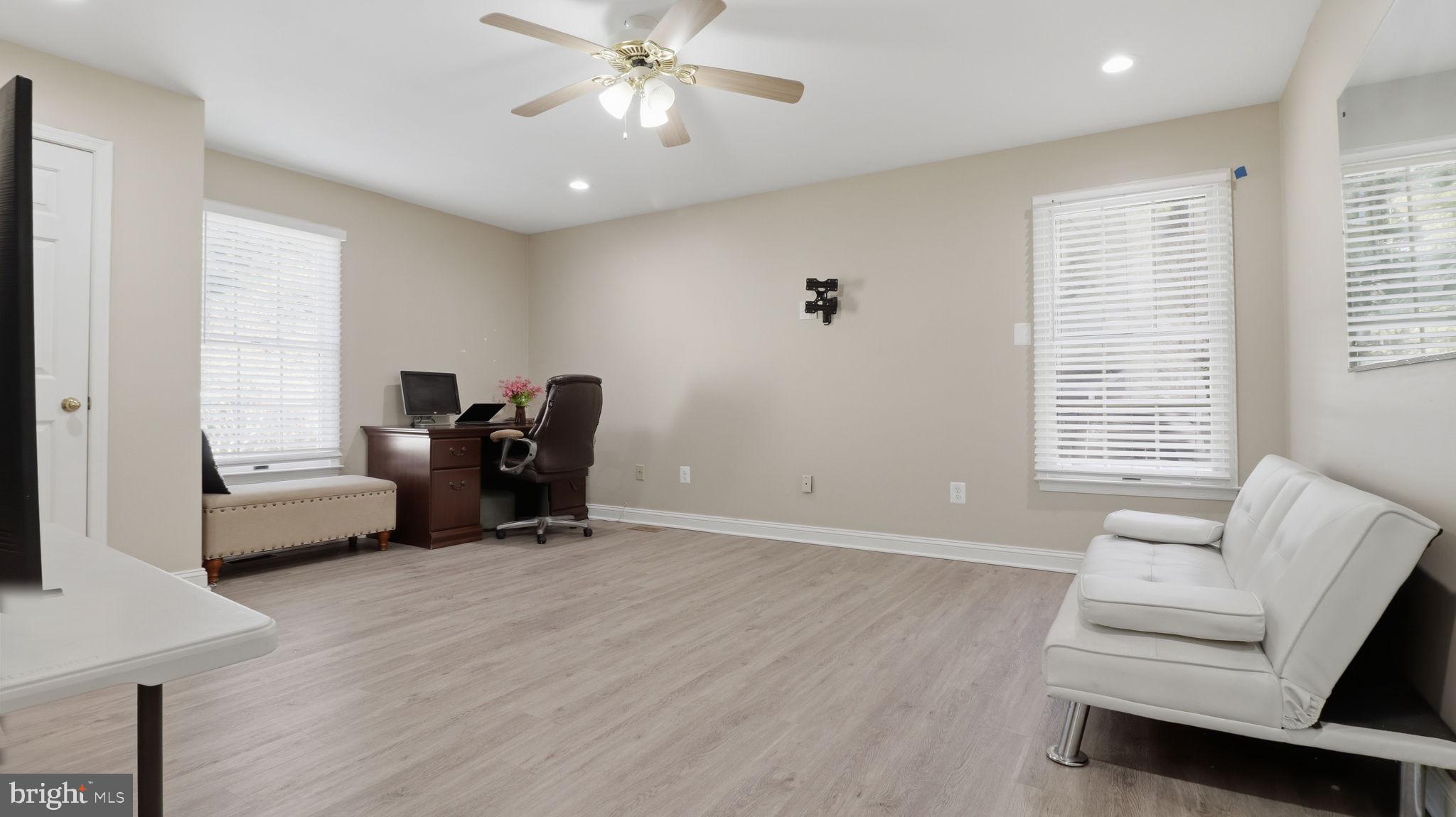 MAPLE FOREST - Residential