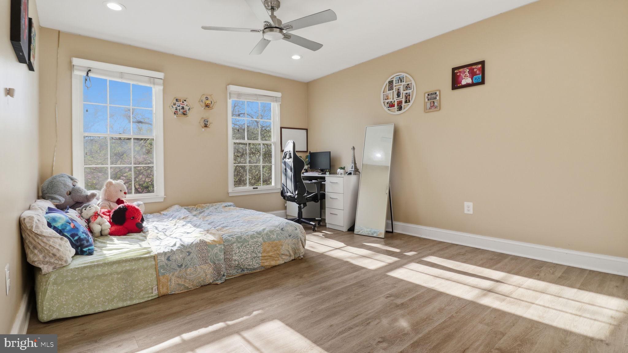 MAPLE FOREST - Residential