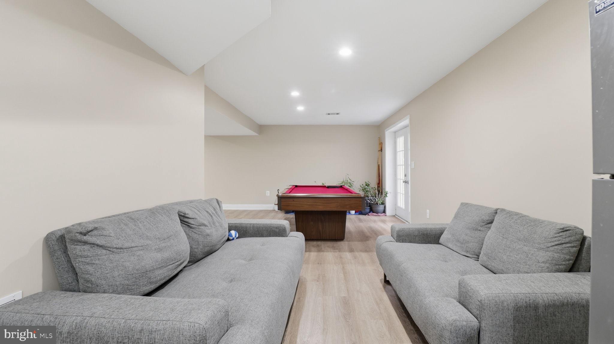 MAPLE FOREST - Residential