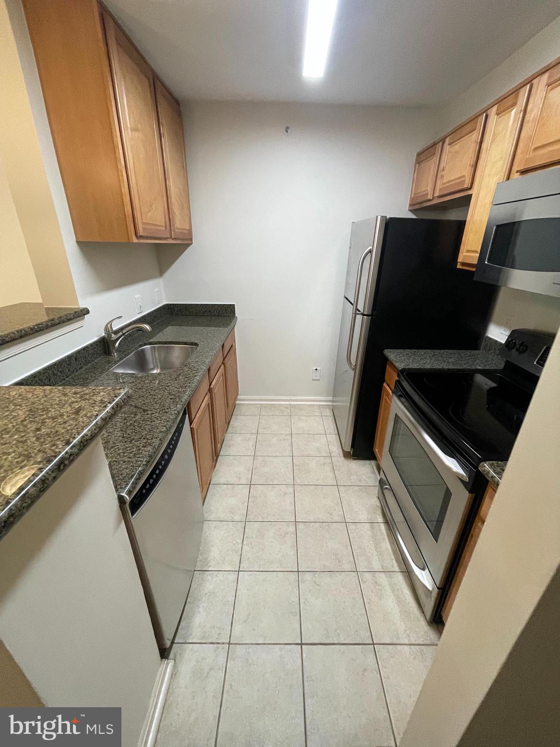 3175 SUMMIT SQUARE DRIVE 5-E11