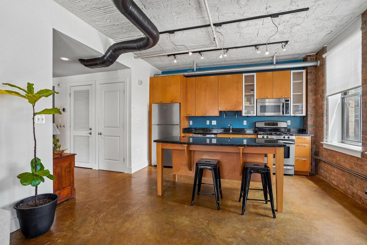 916 G STREET NW 604