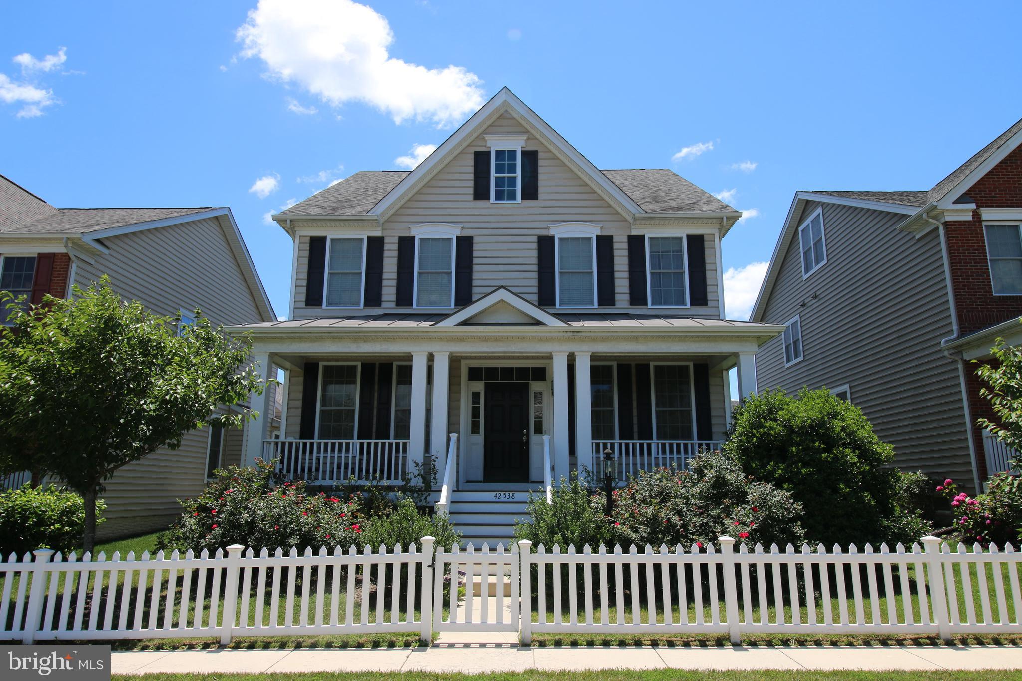 SOUTH RIDING - Residential Lease