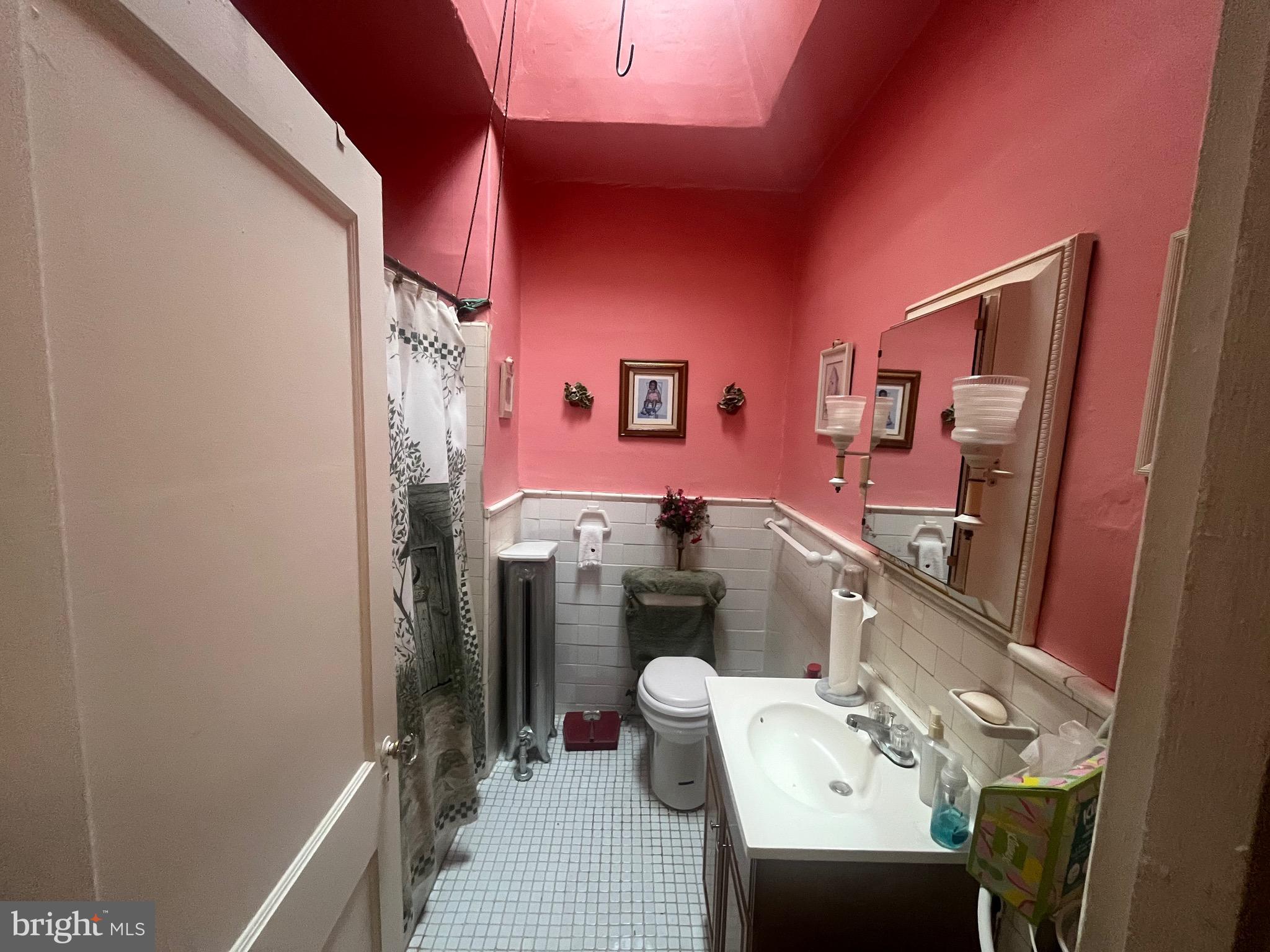 WEST PHILADELPHIA - Residential