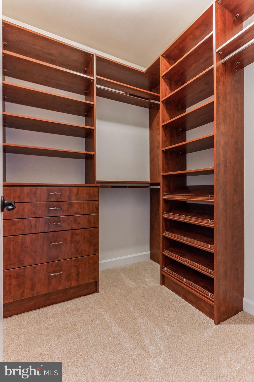 FAIRWOOD - Residential Lease