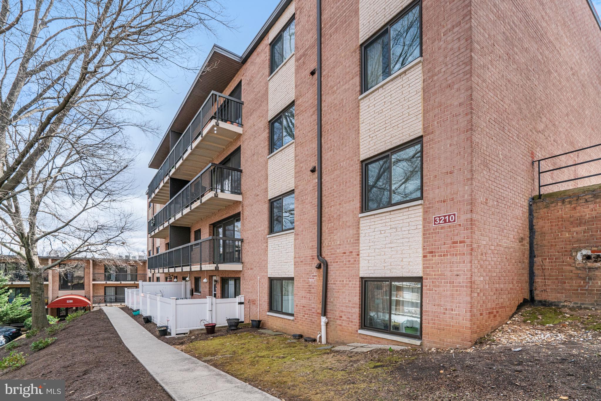 3210 S 28TH STREET 401