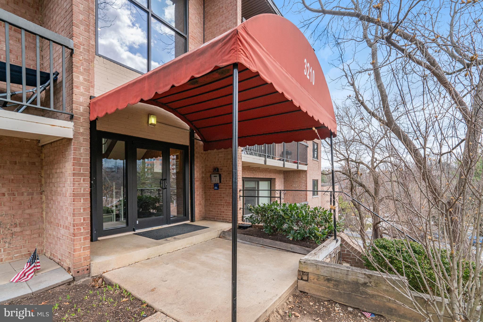 3210 S 28TH STREET 401