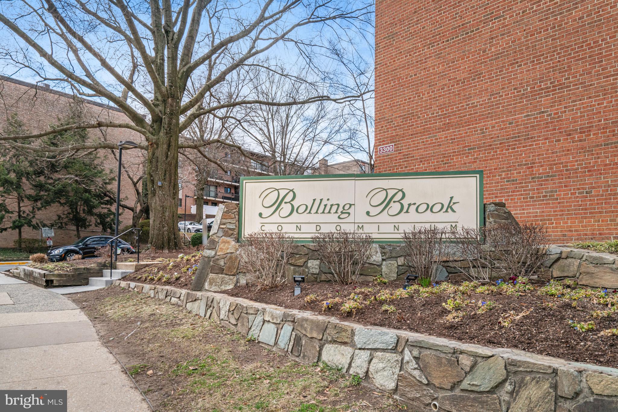 3210 S 28TH STREET 401