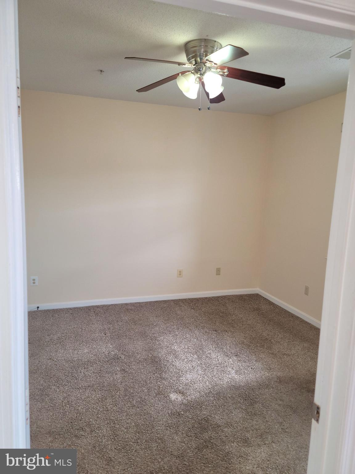 DEVON COURT - Residential