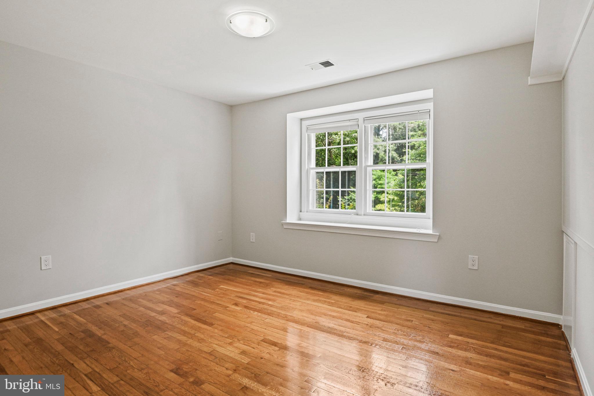 MC LEAN HUNT ESTATES - Residential